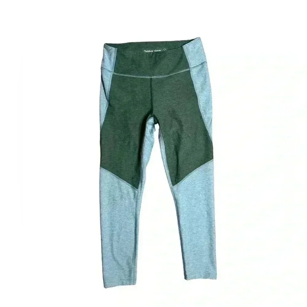 Outdoor Voices Women's 3/4 Warmup Leggings in Slate/Hunter Green Size Small